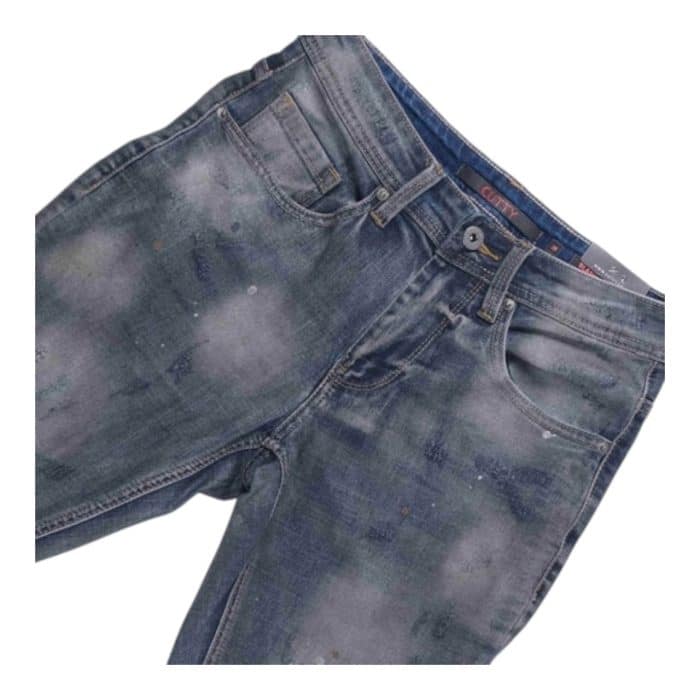 204 73 B | The Cutty Jeans Sabian Dirty Ink combines a unique, distressed wash with a slim, straight-leg fit, creating a modern, edgy look that’s perfect for everyday wear. Crafted from a premium cotton blend with just the right amount of stretch, these jeans offer both comfort and durability, maintaining their shape throughout the day. Versatile enough for casual or smart-casual outfits, the Sabian Dirty Ink’s distinctive finish and tailored fit make it an essential piece for anyone seeking a stylish, functional addition to their wardrobe.